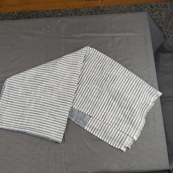100% Cotton Bloom and Give Scarf - Picture 2 of 4